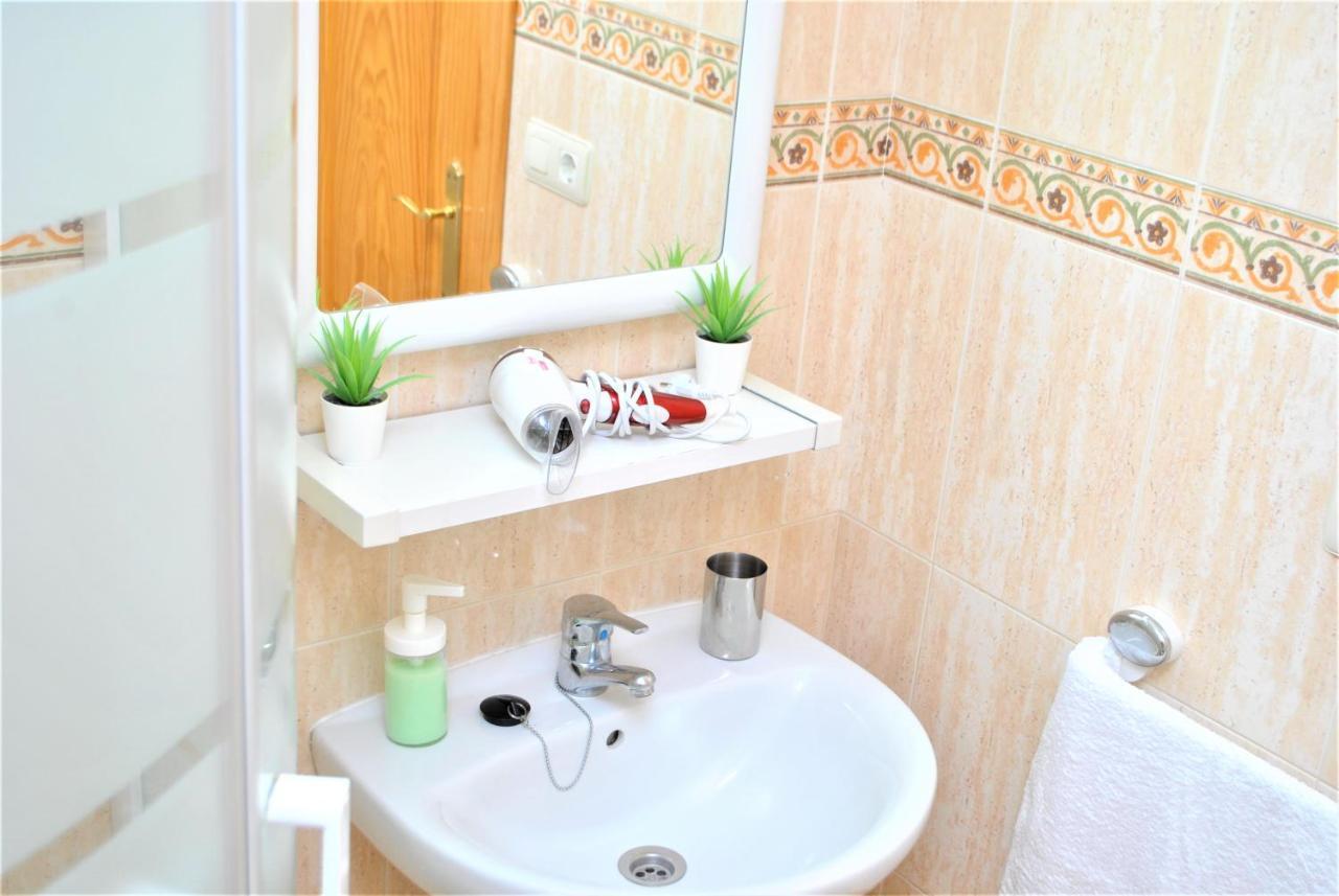 Apartamento Veronica H Малага Екстериор снимка